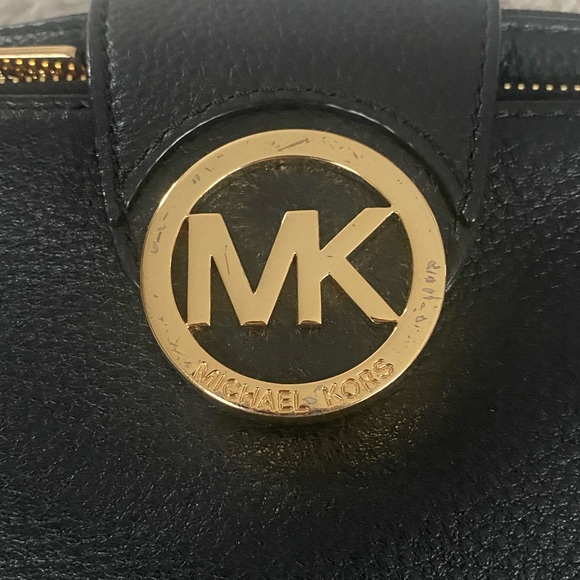 Genuine Michael Kors Crossbody Purse - Picture 2 of 3